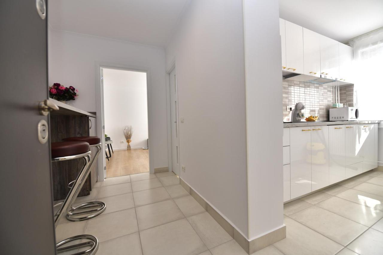 Luxury Studio / M Romancierilor Bukarest Exterior foto